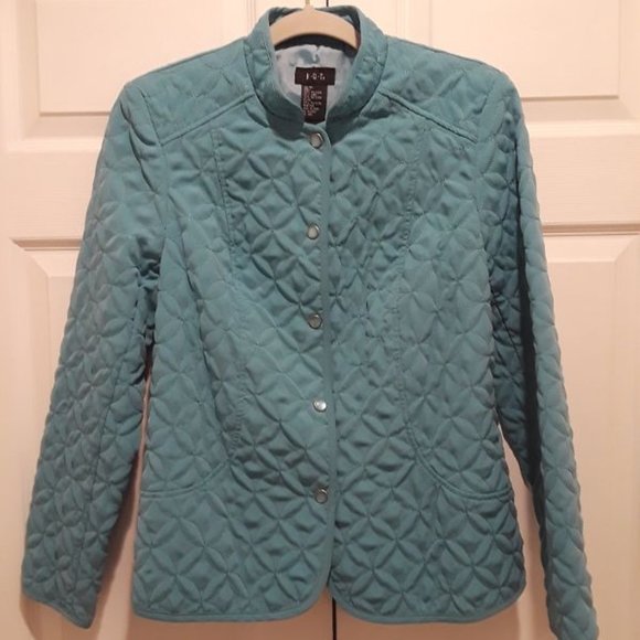 Beautiful Quilted Jacket - Picture 2 of 3